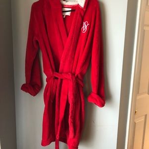 Victoria’s Secret Cozy Short Robe